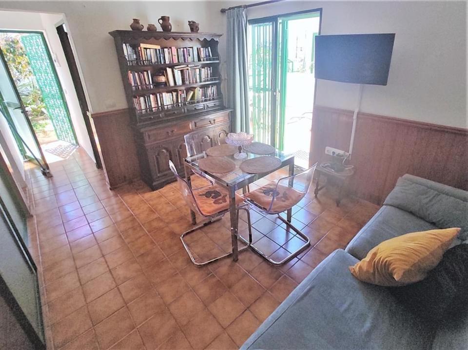 Apartments Casa Lila ปวยร์โต เด มอแกน ภายนอก รูปภาพ